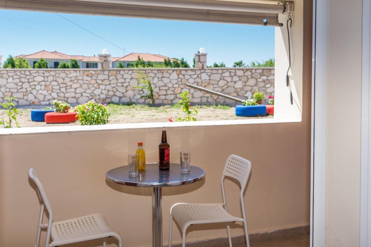 KalamákionAvyssos Residents公寓式酒店 外观 照片